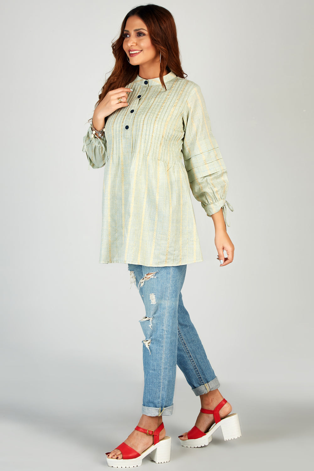 Chique Tunic With Balloon Sleeves