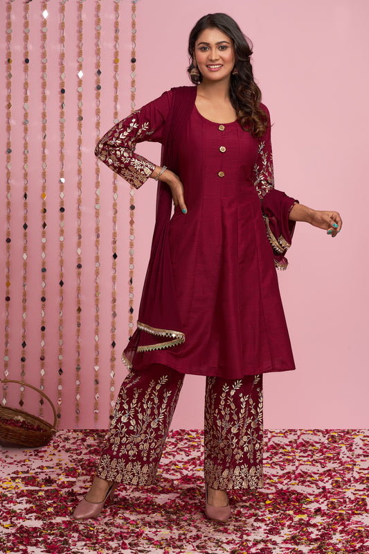 Kurti Set With Floral Foil Printed On Sleeves With Dupatta