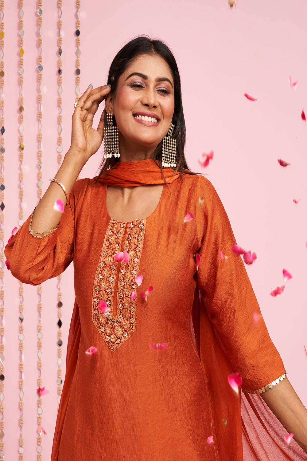 Floral Embroidered Lace Detail Kurti Set With Dupatta