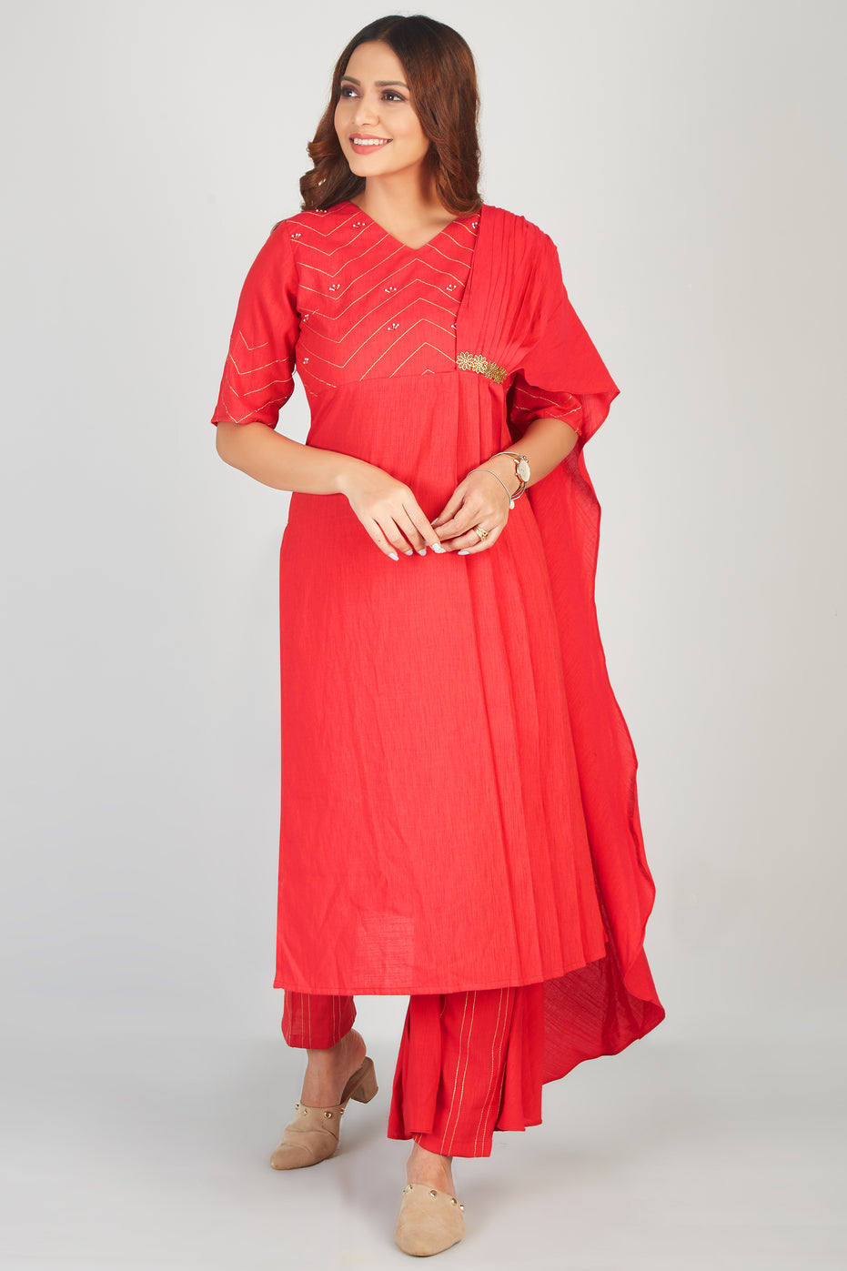 Pearl Emboridered Kurti Set With Attached Dupatta